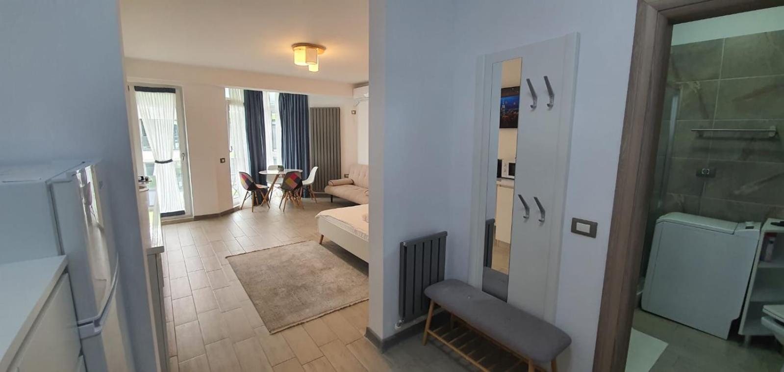 Alezzi Beach Vibe Family Studio With Spa Piscina Interioara Incalzita Sauna Jacuzzi Gym Navodari Exterior photo