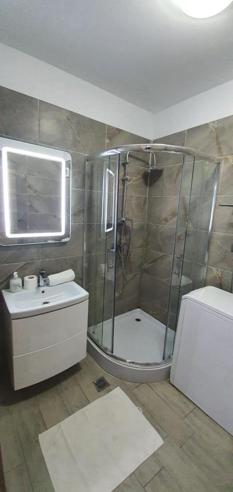 Alezzi Beach Vibe Family Studio With Spa Piscina Interioara Incalzita Sauna Jacuzzi Gym Navodari Exterior photo